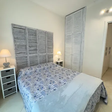5 Minutes From The Sea, Relaxation And Comfort アラッシオ