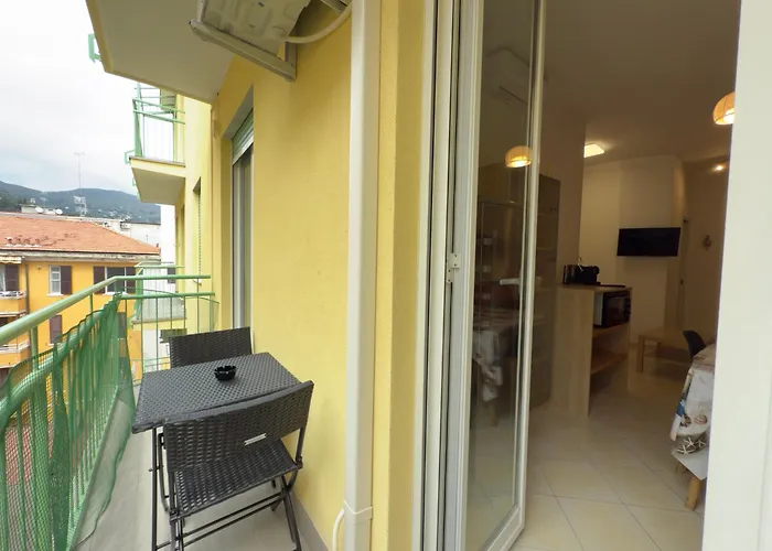 Appartement 5 Minutes From The Sea, Relaxation And Comfort Alassio